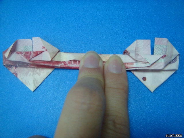(01/25公開完整作法)NTD3200的百元紙鈔摺心.算不算逸品?
