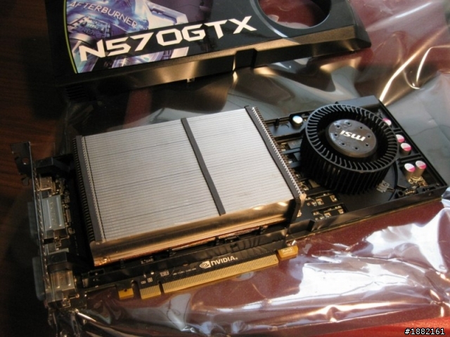 終於狠下心買了~我一輩子最好的電腦!i7 2600K + 3張 GTX570 (圖更新)