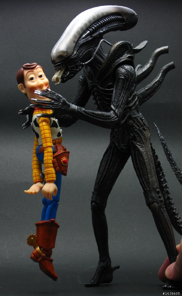 NECA Alien & Predator 2 pack (經典異形篇)
