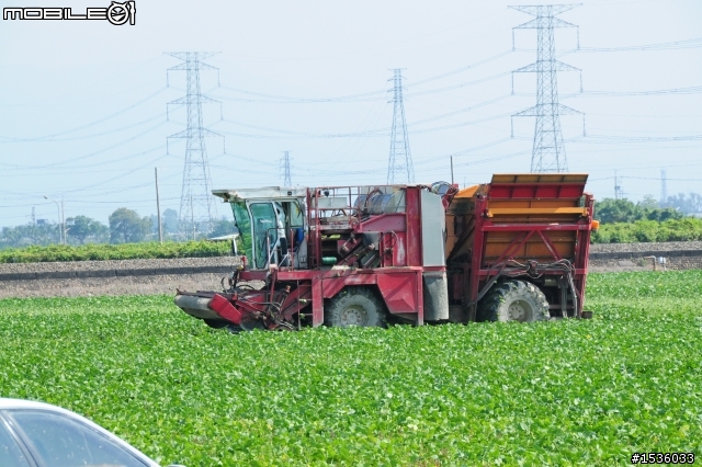 開著Luxgen SUV拾毛豆(並為熱心的農民朋友作播秧機、毛豆採收機開箱文)