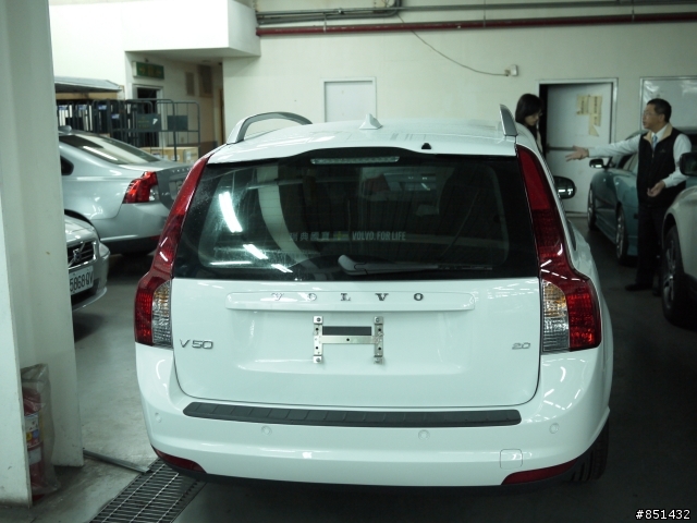 【更新‧開箱】V50 2.0 NA 等了三個月的"白白"