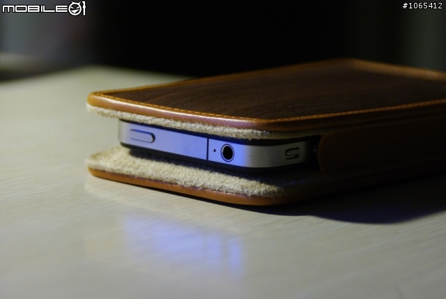 i phone 4 evouni 木紋皮套 開箱