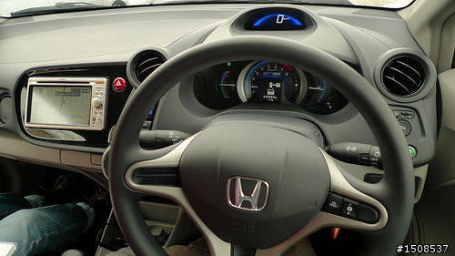 雪國滑行之Honda Insight