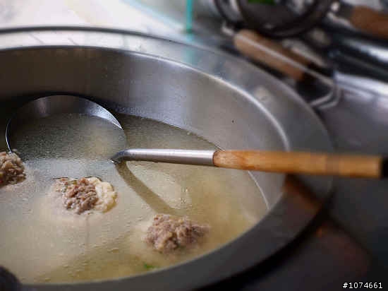 (高雄食記)阿秀烏魚子小吃部~只有中午營業.近光華夜市