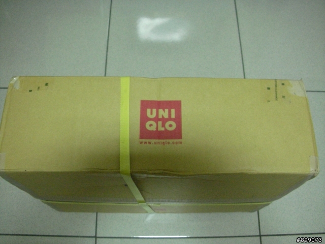 中了黑牛毒~~來去日本UNIQLO撿便宜