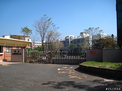 中寮山支線尋幽訪勝 ~ 養女湖、泥火山