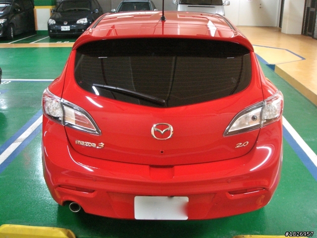 遲來的開箱文 Mazda3 5D (圖多)