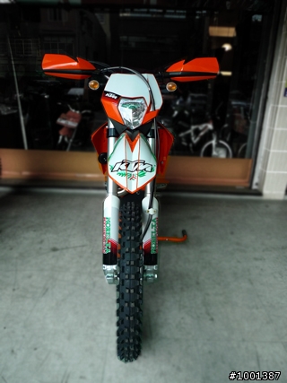 【開箱】2011 KTM SIXDAYS 特別版越野車 紀錄側拍