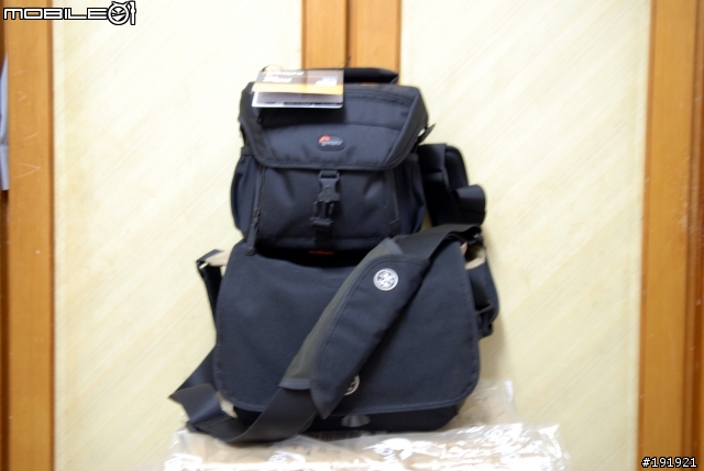 開袋文--我的BF2『LOWEPRO NOVA 160』