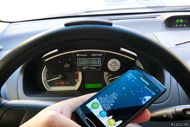 行車安全的好幫手-車用藍芽免持系統分享
