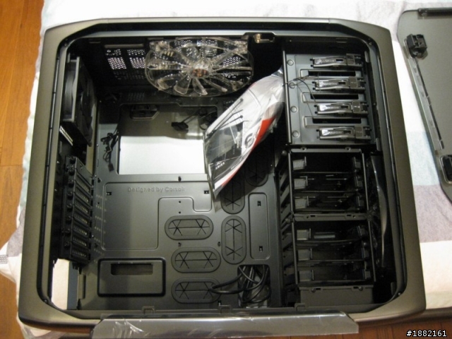 終於狠下心買了~我一輩子最好的電腦!i7 2600K + 3張 GTX570 (圖更新)
