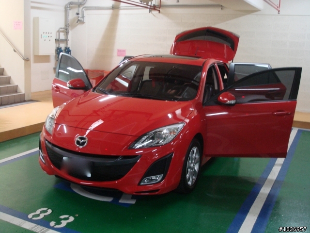 遲來的開箱文 Mazda3 5D (圖多)