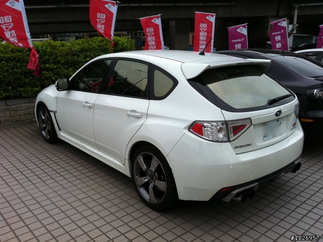 遲來的開箱文 Mazda3 5D (圖多)