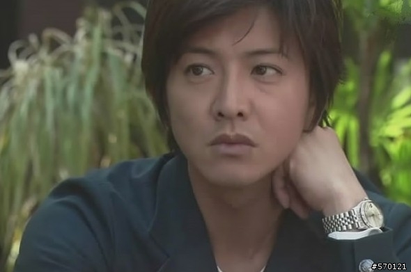 剛剛看"月之戀人"首播,分享一下木村跟小弟的錶