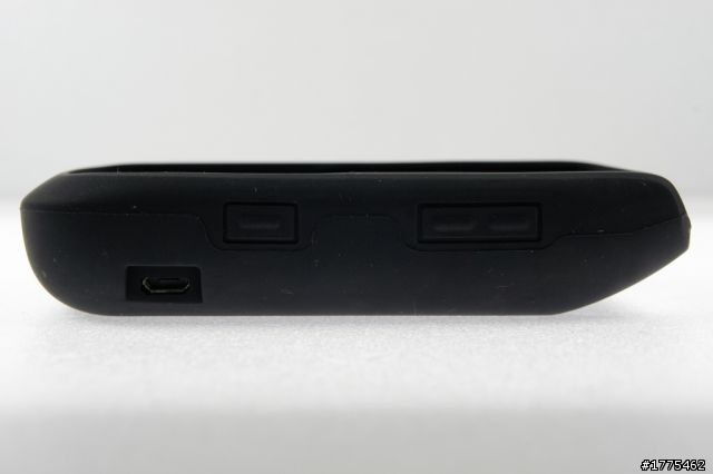 不是iPhone也有背夾式電池? XPAL POWER SKIN背夾式電池