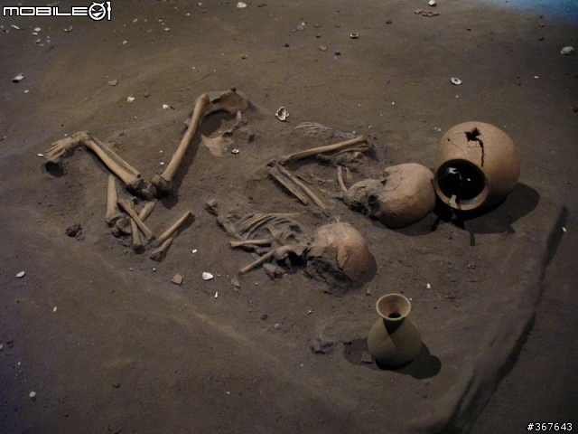 駕著SUV去看十三行遺址
