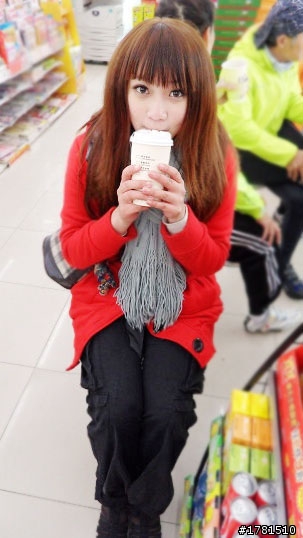 100/1/16第一次靠自己騎著喵喵衝上武嶺>ˇ<