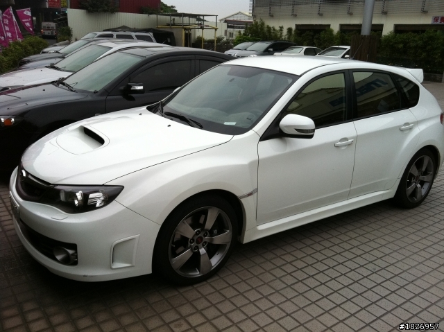遲來的開箱文 Mazda3 5D (圖多)