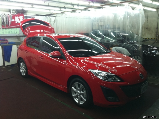遲來的開箱文 Mazda3 5D (圖多)