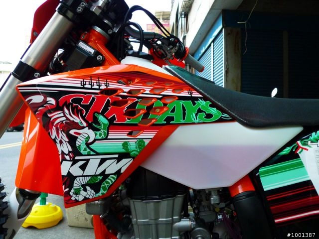 【開箱】2011 KTM SIXDAYS 特別版越野車 紀錄側拍