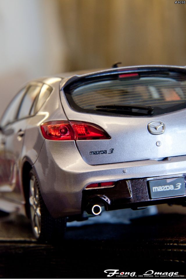 【再度】MAZDA3 2.0 5D 銀紫色交車開箱囉!!