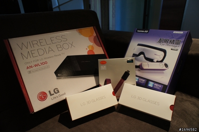 老掉牙的簡易開箱~LG 47LX9500 超薄型3D液晶電視~