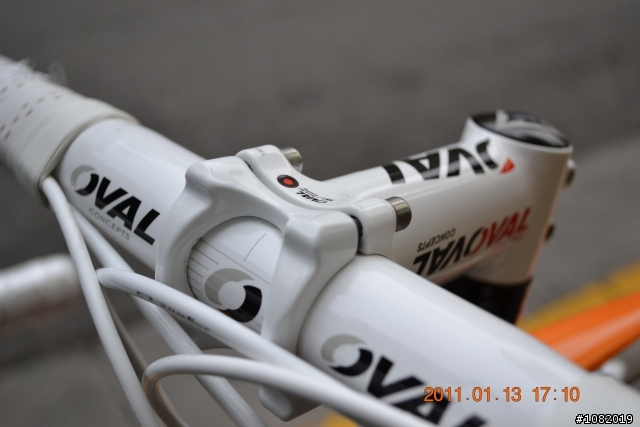 2011年FUJI SUPREME 1.0女性公路車不專業的開箱文