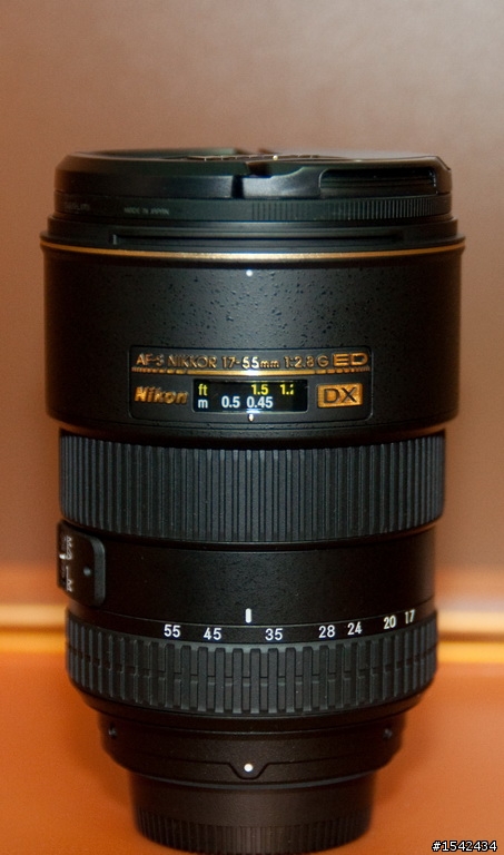 【開箱】Nikon 17-55 F2.8 DX (拍得不好請見諒...)
