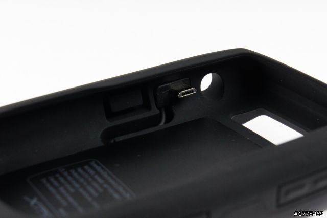 不是iPhone也有背夾式電池? XPAL POWER SKIN背夾式電池