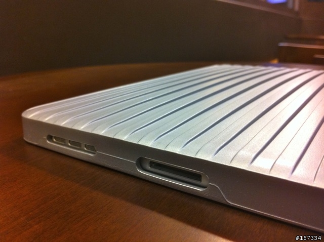 過新年穿新衣 elago iPad、iPhone4保護套分享(圖多)
