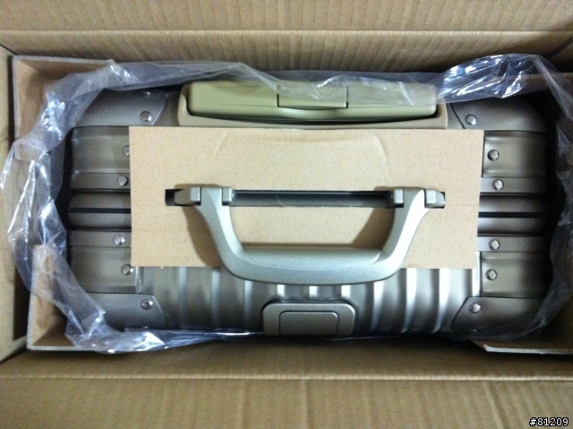 RIMOWA TOPAS TITANIUM