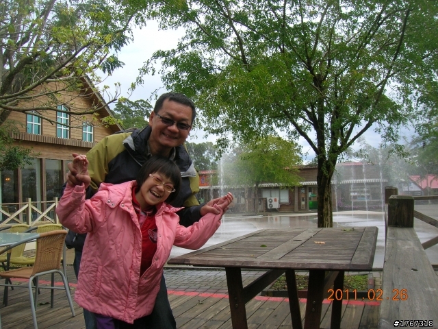 相信自己~~~小安安後山之旅!!