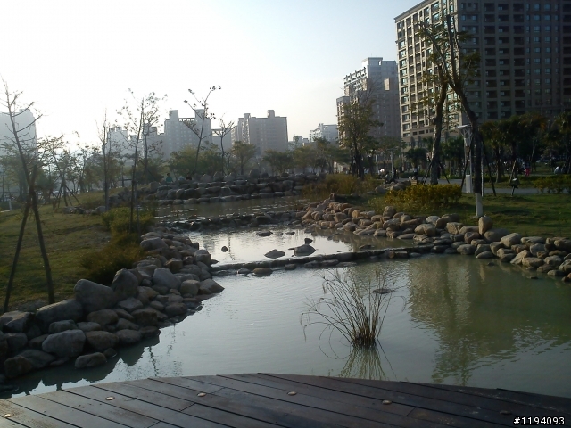 高雄市凹子底 , 很高興目前能有這樣的居住環境 ~