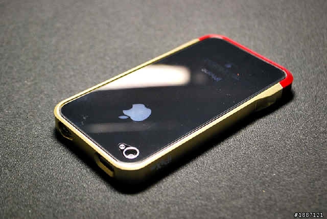 總算~iphone4入手,但重點不是開箱~是......變身!!