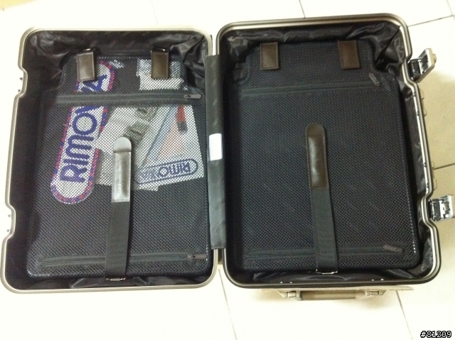 RIMOWA TOPAS TITANIUM