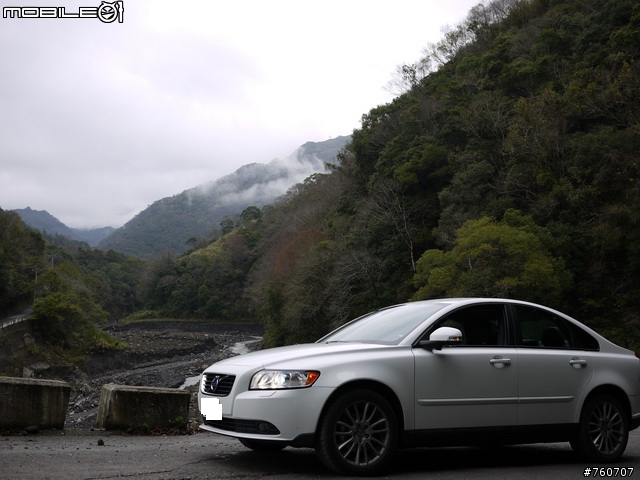 *S40冷冰冰的開箱+VOLVO舉腳特技表演* 2.0NA上山下海也是輕鬆達成 情人節雪地之旅