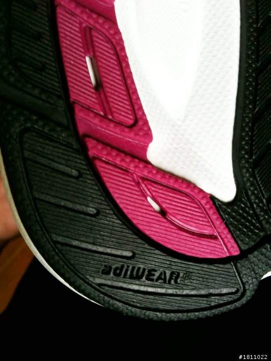 ADIDAS MICOACH自我挑戰賽獎品--Adizero Ace M鞋測囉