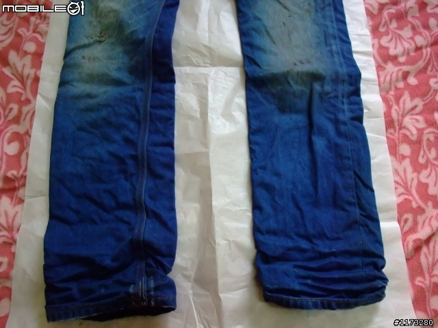 DIESEL Krooley 8NJ & Thanaz 8B9 (兩條褲子到了, 附上放毒照)