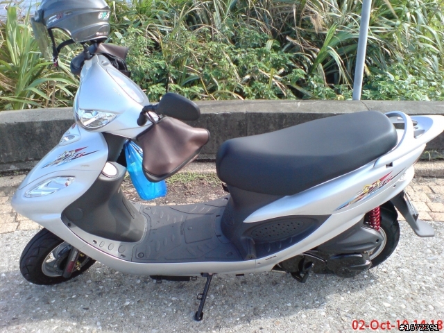 2011 超級艷陽天~人生第一次兩人機車旅遊~過年台北--台南~高雄~台中一路玩回家~ SH33配金牌150FI!