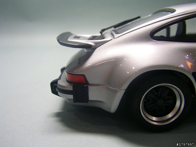【模型完成分享】PORSCHE 911 turbo'76-Type930(FUJIMI 1/24 kit)