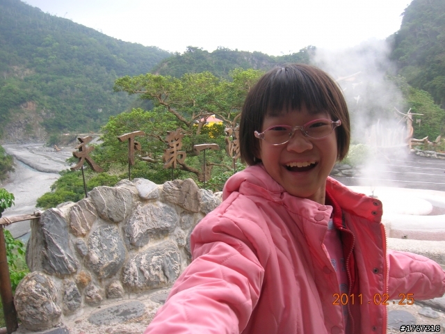 相信自己~~~小安安後山之旅!!