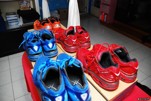 (4/29更新)< 開箱文> MIZUNO 慢跑鞋-台灣限量版&日本限定版..4色全入手.!!