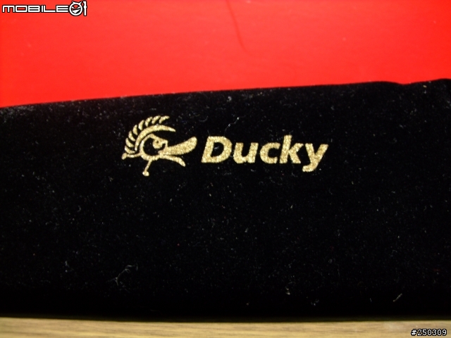 好吃的櫻桃鴨,不買嗎!? (DUCKY 茶軸 虎年紀念版)