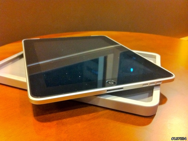 過新年穿新衣 elago iPad、iPhone4保護套分享(圖多)