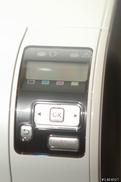 迷你又專業的無線彩色雷射印表機HP CP1525nw