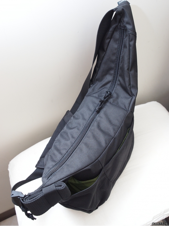 Lowepro Passport Sling 飛行家單肩背包