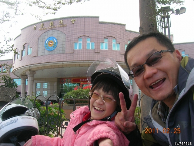相信自己~~~小安安後山之旅!!