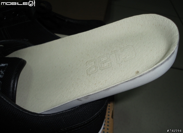 令人哭笑不得的ASOS 採購鞋款CLAE 、ASOS雕花皮鞋開箱文....(哭笑不得原因請見內文)