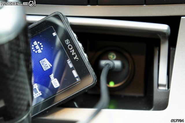 『好物分享』SonyEricsson AN400 車充USB