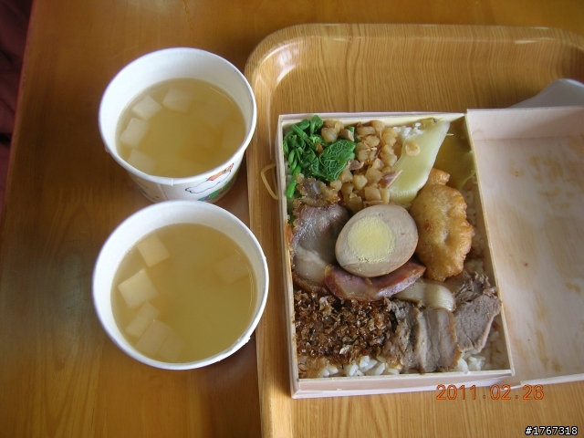 相信自己~~~小安安後山之旅!!